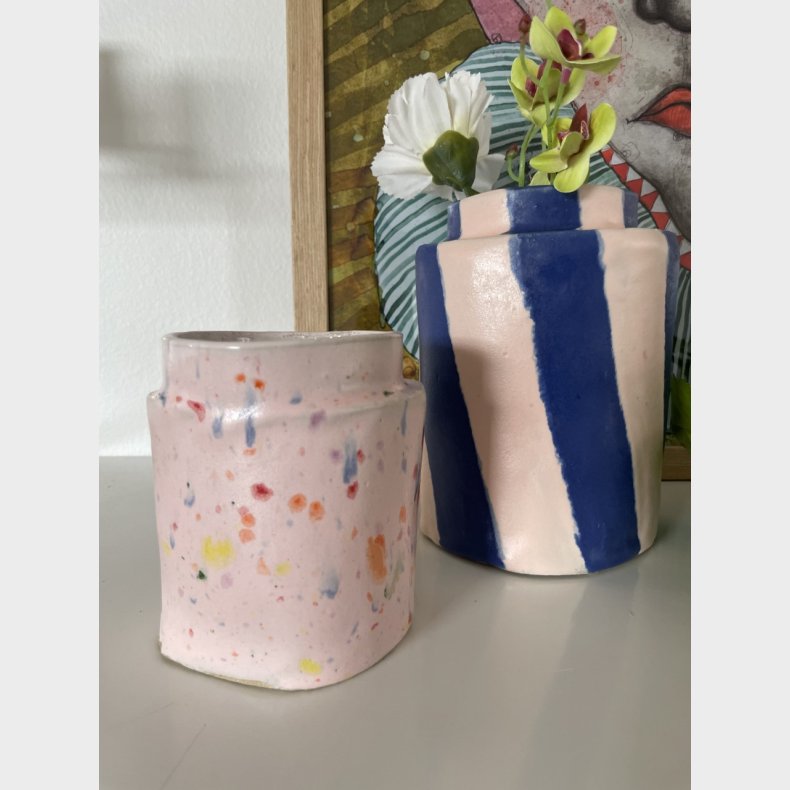Keramik vase fra TheClayPlay - rosa splash